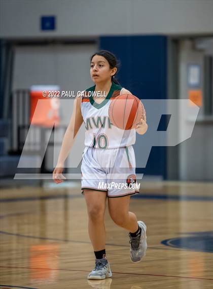 Thumbnail 3 in Morton/White Pass vs. Winlock (WIAA 2B District Playoff) photogallery.