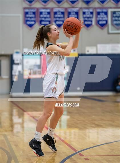 Thumbnail 1 in Morton/White Pass vs. Winlock (WIAA 2B District Playoff) photogallery.