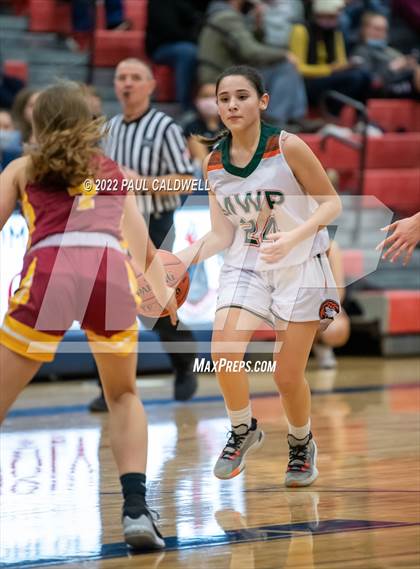 Thumbnail 2 in Morton/White Pass vs. Winlock (WIAA 2B District Playoff) photogallery.