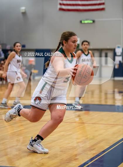 Thumbnail 3 in Morton/White Pass vs. Winlock (WIAA 2B District Playoff) photogallery.