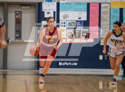 Thumbnail 3 in Morton/White Pass vs. Winlock (WIAA 2B District Playoff) photogallery.