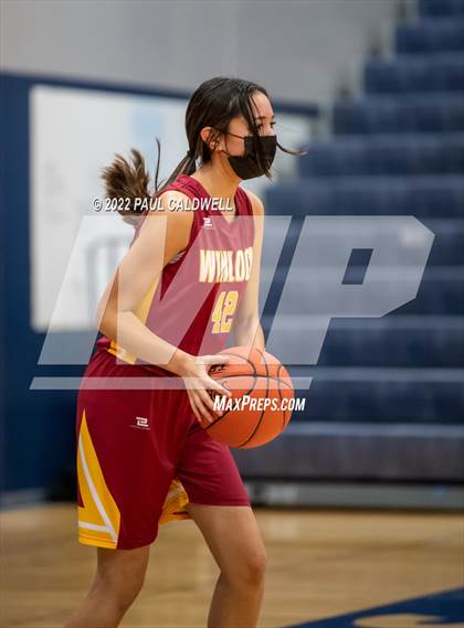 Thumbnail 1 in Morton/White Pass vs. Winlock (WIAA 2B District Playoff) photogallery.
