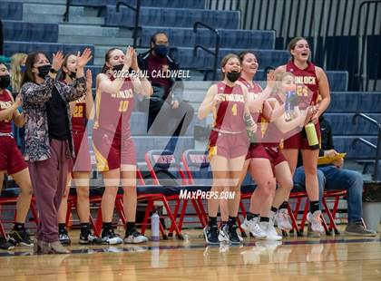 Thumbnail 2 in Morton/White Pass vs. Winlock (WIAA 2B District Playoff) photogallery.