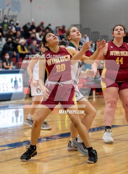 Thumbnail 1 in Morton/White Pass vs. Winlock (WIAA 2B District Playoff) photogallery.