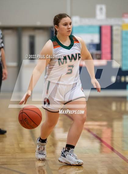 Thumbnail 1 in Morton/White Pass vs. Winlock (WIAA 2B District Playoff) photogallery.