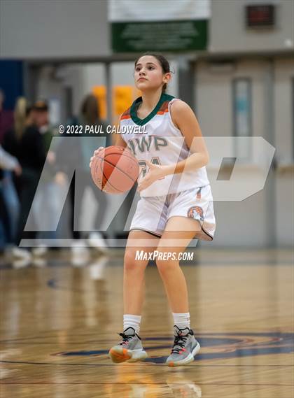 Thumbnail 1 in Morton/White Pass vs. Winlock (WIAA 2B District Playoff) photogallery.