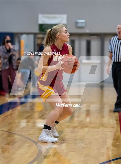 Thumbnail 1 in Morton/White Pass vs. Winlock (WIAA 2B District Playoff) photogallery.