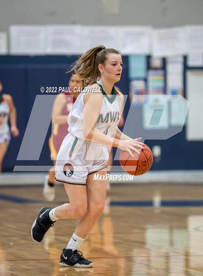 Thumbnail 3 in Morton/White Pass vs. Winlock (WIAA 2B District Playoff) photogallery.