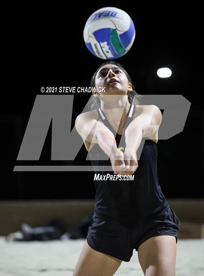Thumbnail 1 in Gilbert Christian vs Basha photogallery.