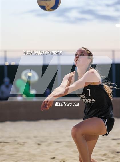 Thumbnail 1 in Gilbert Christian vs Basha photogallery.