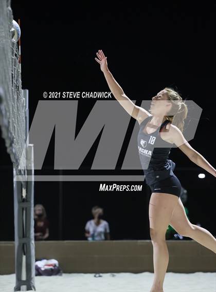 Thumbnail 1 in Gilbert Christian vs Basha photogallery.