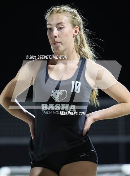 Thumbnail 2 in Gilbert Christian vs Basha photogallery.