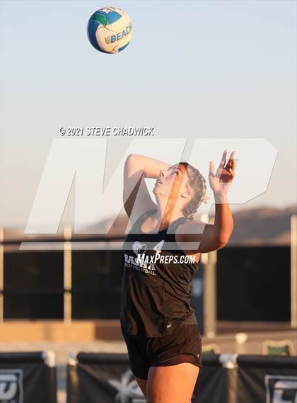 Thumbnail 3 in Gilbert Christian vs Basha photogallery.
