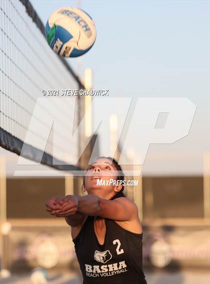 Thumbnail 1 in Gilbert Christian vs Basha photogallery.