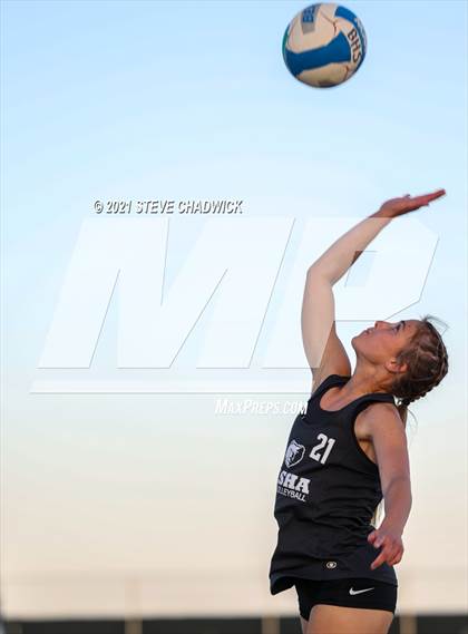 Thumbnail 1 in Gilbert Christian vs Basha photogallery.