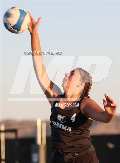 Thumbnail 3 in Gilbert Christian vs Basha photogallery.