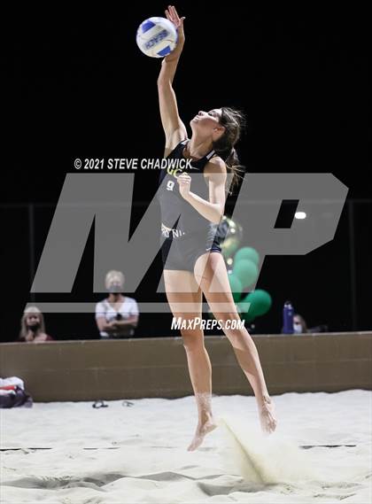 Thumbnail 2 in Gilbert Christian vs Basha photogallery.