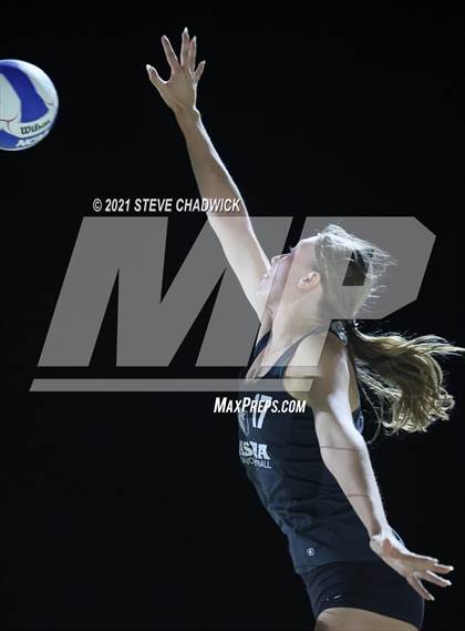 Thumbnail 3 in Gilbert Christian vs Basha photogallery.