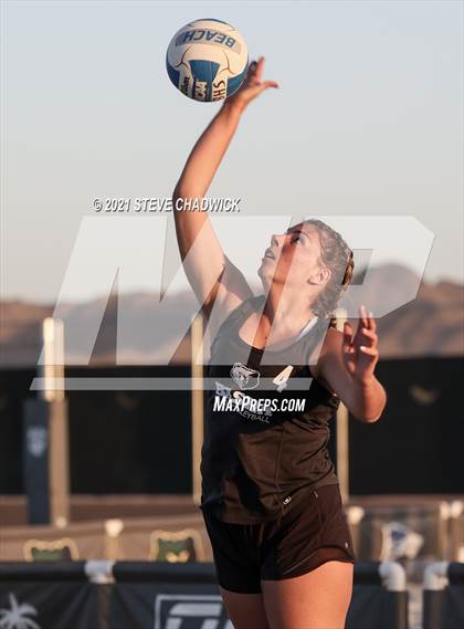 Thumbnail 3 in Gilbert Christian vs Basha photogallery.