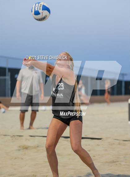 Thumbnail 3 in Gilbert Christian vs Basha photogallery.
