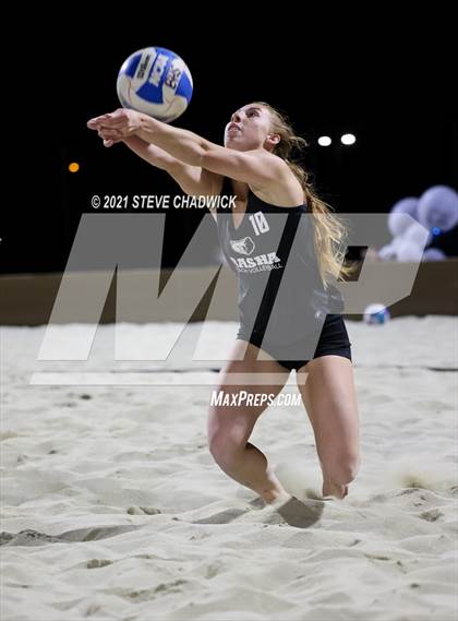 Thumbnail 1 in Gilbert Christian vs Basha photogallery.