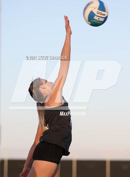 Thumbnail 3 in Gilbert Christian vs Basha photogallery.