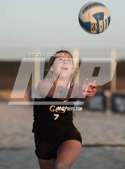 Thumbnail 2 in Gilbert Christian vs Basha photogallery.