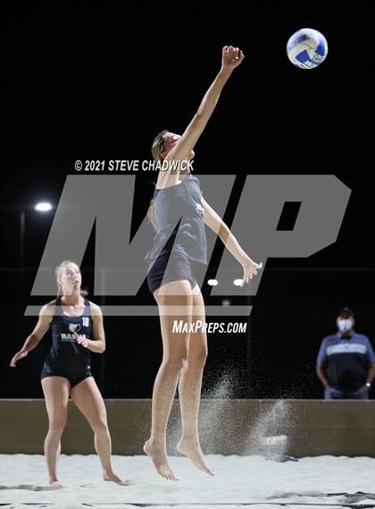 Thumbnail 1 in Gilbert Christian vs Basha photogallery.