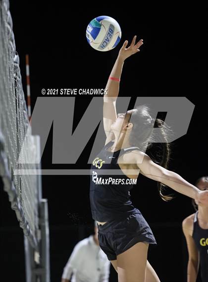 Thumbnail 2 in Gilbert Christian vs Basha photogallery.