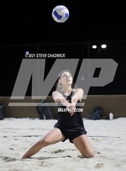 Thumbnail 2 in Gilbert Christian vs Basha photogallery.