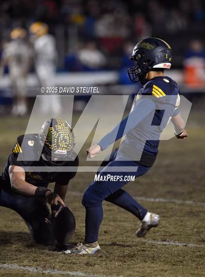 Thumbnail 2 in Pierce @ Gridley (CIF NS D3 Semifinal) photogallery.