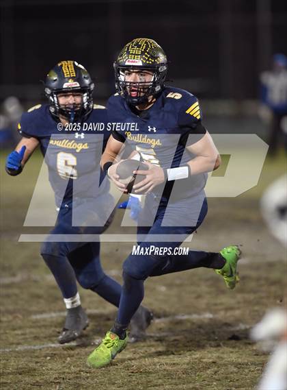 Thumbnail 2 in Pierce @ Gridley (CIF NS D3 Semifinal) photogallery.