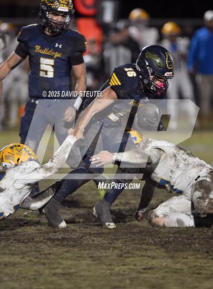 Thumbnail 1 in Pierce @ Gridley (CIF NS D3 Semifinal) photogallery.