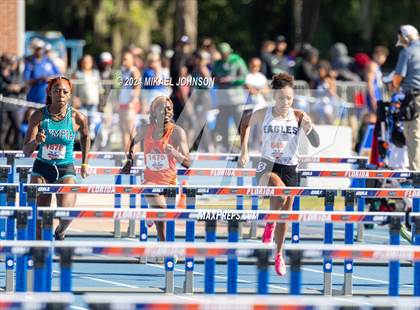 Thumbnail 2 in UF Relays (Friday) photogallery.