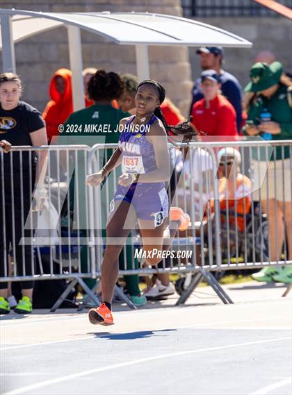 Thumbnail 3 in UF Relays (Friday) photogallery.