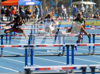 Thumbnail 3 in UF Relays (Friday) photogallery.