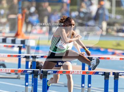 Thumbnail 3 in UF Relays (Friday) photogallery.