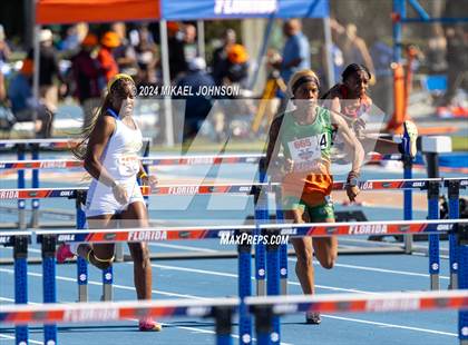 Thumbnail 2 in UF Relays (Friday) photogallery.