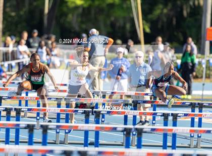 Thumbnail 3 in UF Relays (Friday) photogallery.