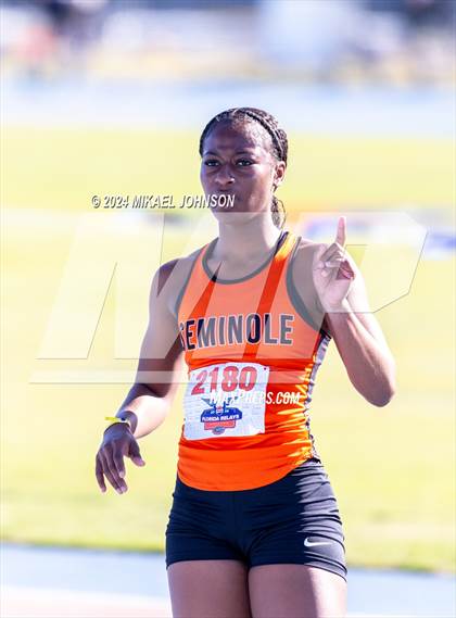 Thumbnail 2 in UF Relays (Friday) photogallery.