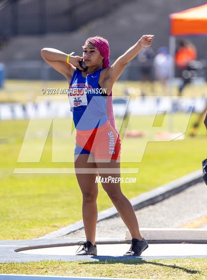 Thumbnail 1 in UF Relays (Friday) photogallery.