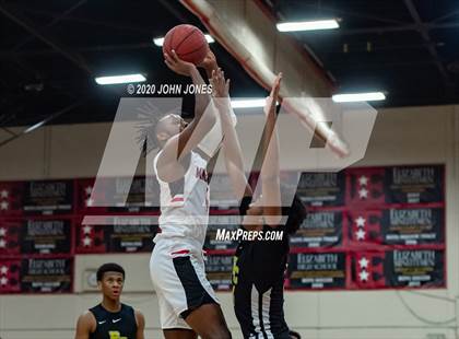 Thumbnail 3 in Roselle Catholic @ Elizabeth photogallery.