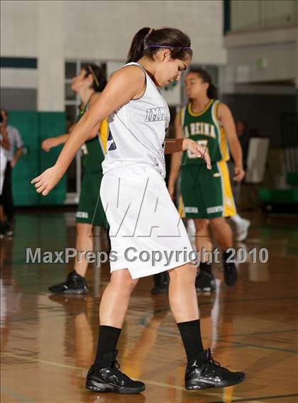 Thumbnail 3 in Immaculate Heart @ La Reina (Providence Tournament) photogallery.