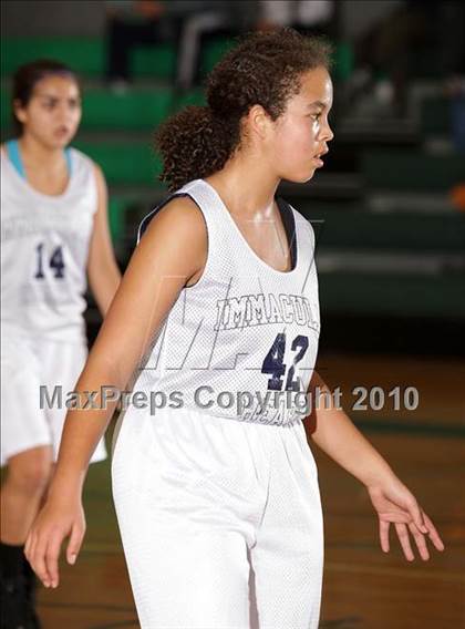 Thumbnail 2 in Immaculate Heart @ La Reina (Providence Tournament) photogallery.