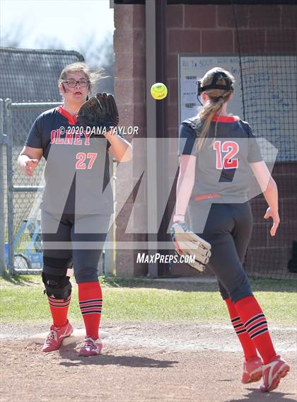 Thumbnail 1 in Olney vs Santo (Millsap Tournament) photogallery.