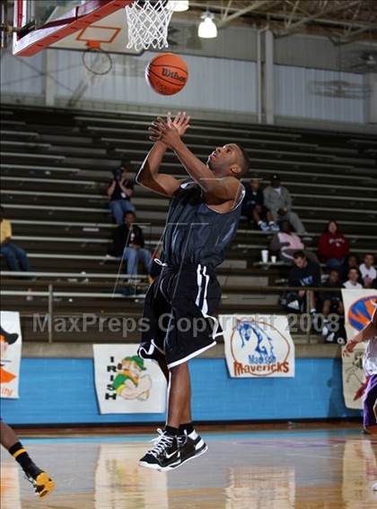 Thumbnail 2 in Lancaster vs North West Classen (Texas-Oklahoma Shootout) photogallery.
