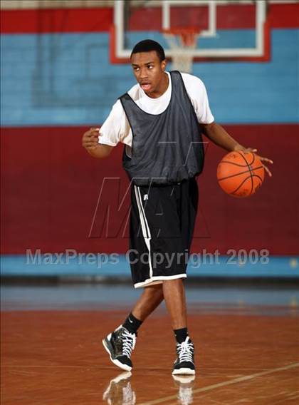 Thumbnail 2 in Lancaster vs North West Classen (Texas-Oklahoma Shootout) photogallery.