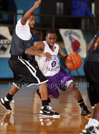 Thumbnail 1 in Lancaster vs North West Classen (Texas-Oklahoma Shootout) photogallery.