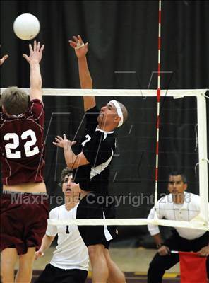 Thumbnail 3 in Oak Park vs Oaks Christian (CIF SS D4 Final) photogallery.