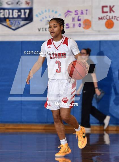 Thumbnail 3 in Woodcreek vs. McClatchy (Dorothy Speck Memorial) photogallery.